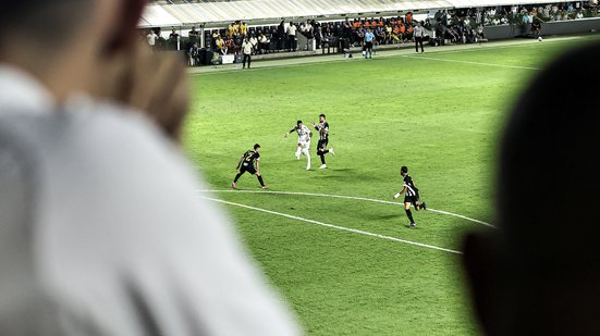 Após derrota na estreia, Santos tenta se recuperar na Sul-Americana - Foto: Reinaldo Campos / Santos FC