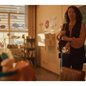 Com filmes e peças gráficas, a campanha busca promover uma divisão mais justa das responsabilidades domésticas. - Imagem: Reprodução