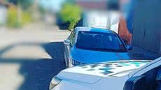 A Força Tática do 29º Batalhão prendeu um homem em Itanhaém após denúncia sobre um Honda Civic suspeito de ser roubado - Foto: Divulgação/ 29º BPMI