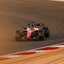 Charles Leclerc impressiona com 1min31s992, liderando os testes no Bahrein - Imagem: Reprodução / Ferrari