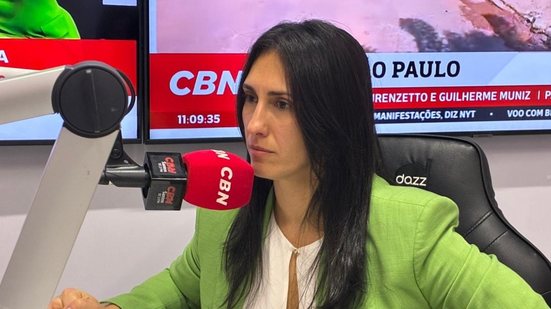 Natália Resende detalha projeto de adutora que promete resolver problemas históricos de abastecimento - Foto: CBN Santos