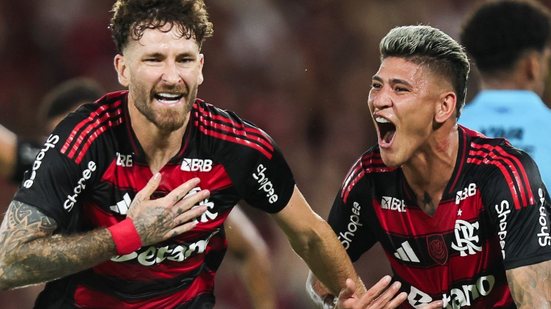 Léo Pereira comemora gol no jogo contra Santos - Reprodução/Mundo Bola Flamengo