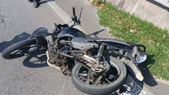 Acidente ocorreu no km 9,2 da rodovia, onde veículo estava parado devido a problemas mecânicos - Imagem: Reprodução/ Artesp