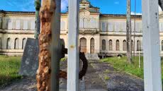 Fechado desde 2022, o Museu de Pesca de Santos aguarda obras de restauro e segue sem previsão oficial de reabertura ao público - Imagem: Nair Bueno/Diário do Litoral