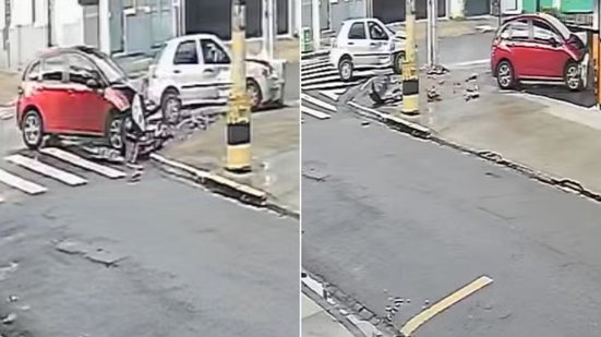 Colisão entre dois automóveis no cruzamento das ruas Antônio Bento e Joaquim Távora, na Vila Mathias, em Santos, terminou com um veículo atingindo a fachada de uma loja na manhã de domingo (18) - Imagem: Reprodução