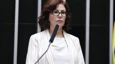Analisando o comportamento de Zambelli em um momento delicado e sua visão sobre a Justiça e a política brasileira - Imagem: Zeca Ribeiro/ Câmara dos Deputados
