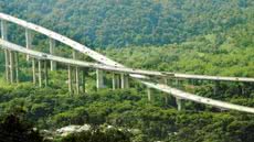 Operação especial abrange trechos da SP-055 e SP-098, com monitoramento e manutenção para garantir a segurança dos usuários - Imagem: Reprodução/ Ecovias