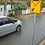 Imagem de câmera de monitoramento mostra o veículo suspeito passando pela rua no bairro Jardim Xangrilá, em Registro; caso é investigado como importunação sexual - Imagem: Arquivo Pessoal