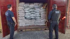 Polícia Federal apreende 882 kg de cocaína no Porto de Santos - Imagem: Reprodução/Receita Federal