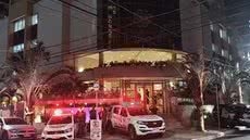 Polícia Militar investiga tiroteio que resultou na morte de um comerciante de 72 anos em Praia Grande, após surto e ameaças - Foto: Vinicius Faria/ TV Tribuna