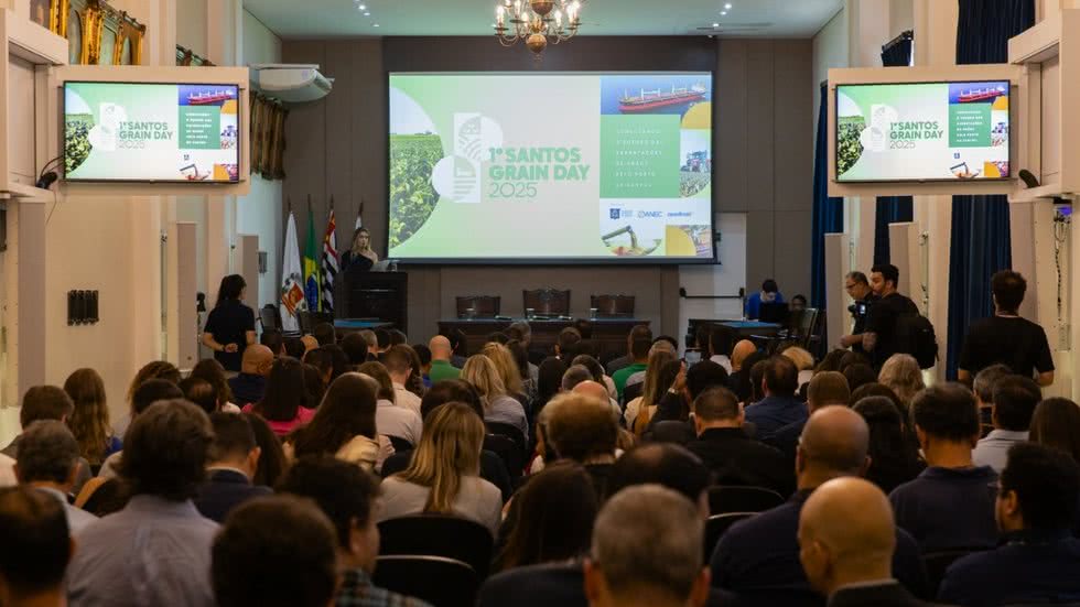 Painéis abordam desde a logística ferroviária até a modernização do sistema fitossanitário para exportação - Imagem: Divulgação