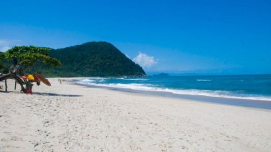 Apesar das manobras de reanimação, jovem de 23 anos não resistiu e faleceu após afogamento na Prainha Branca - Imagem: Reprodução