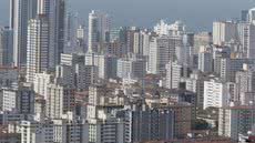 Pesquisa do Crecisp mostra forte valorização das diárias de imóveis para temporada em cidades da Baixada Santista durante as férias de julho de 2026 - Imagem: Alberto Marques/Arquivo A Tribuna Jornal