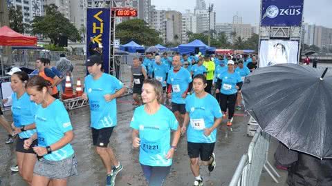 Santos abre inscrições gratuitas para corrida de 7 e 14km na areia; saiba mais - Imagem: Reprodução/Prefeitura de Santos