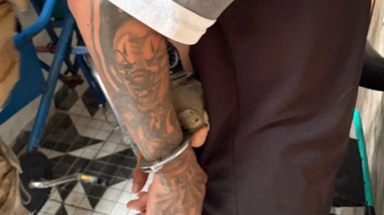 Operação da Polícia Civil resultou na prisão de quatro suspeitos por execução atribuída ao “Tribunal do Crime” no Guarujá. - Imagem: Divulgação/Polícia Civil