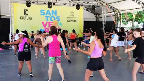 O ‘Santos Verão 2024’ promove atividades no Novo Quebra-Mar, Concha Acústica; entre outros - Imagem: Prefeitura de Santos