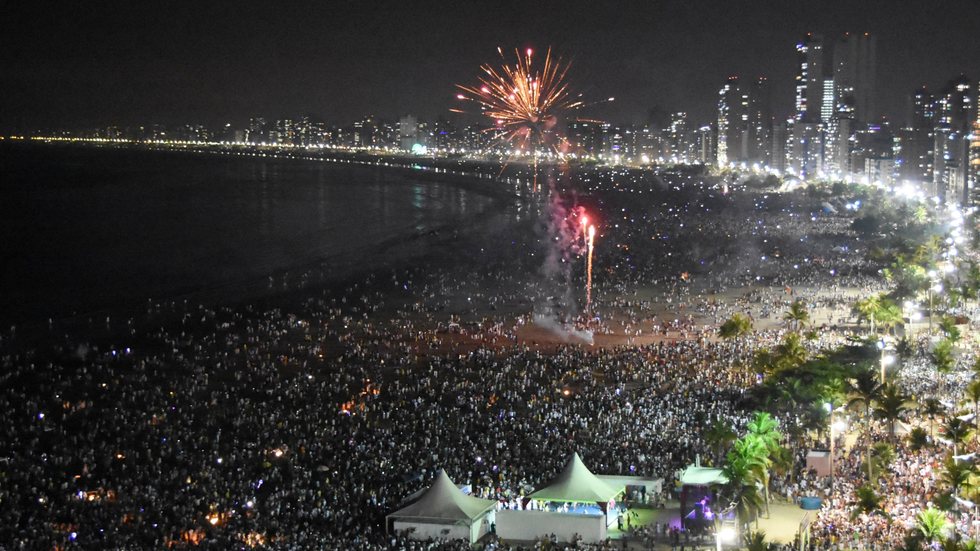 Queima de fogos silenciosa será distribuída por seis pontos da orla - Imagem: Reprodução