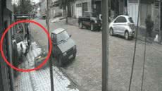 Um pai de 49 anos lutou contra assaltante enquanto dirigia, resultando em um acidente com uma casa e feridos na cena - Imagem: Reprodução/ Redes Sociais