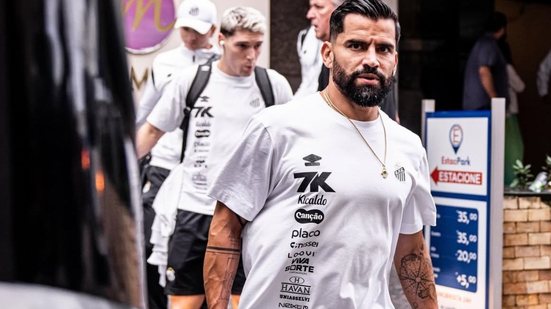 Exames confirmaram o problema muscular, e o atleta já iniciou tratamento com a equipe de fisioterapia do clube - Imagem: Instagram/ @tomasrincon8