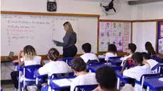 Parlamentar critica má administração de verbas públicas e cobra mais transparência na gestão escolar - Reprodução: Imagem | SME