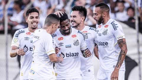 Jogadores do Santos comemoram gol marcado contra o Mirassol, pelo Campeonato Paulista - Imagem: Twitter/ @SantosFC