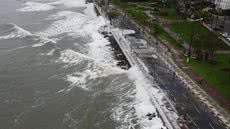 ALERTA: Santos tem previsão de ondas de mais de 3 metros - Imagem: Reprodução/Prefeitura de Santos