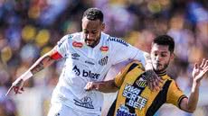 Neymar atuou pelos 90 minutos, mas não conseguiu evitar que o Santos fosse eliminado. - Imagem: Reprodução / Pedro Zacchi - Ag Paulistão