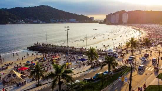 Tendas de acolhimento da Guarda Civil Municipal reforçam proteção a mulheres e crianças durante o Carnaval em São Vicente. - Imagem: Prefeitura de São Vicente