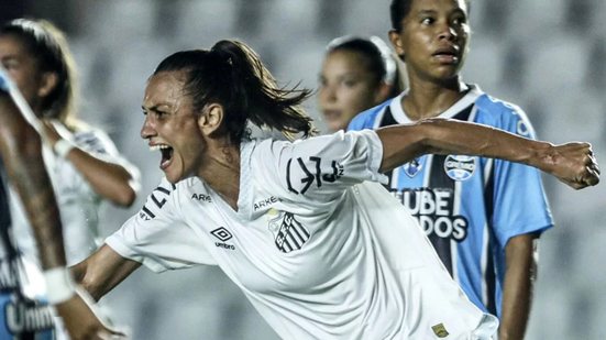 Jogadoras do Santos FC comemoram vitória por 2 a 1 sobre o Grêmio na Vila Belmiro, na estreia do Brasileirão Feminino 2026 - Imagem: Reinaldo Campos/Divulgação Santos FC