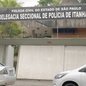 Briga entre proprietário e inquilinos leva à prisão de homem armado em Itanhaém, após denúncia de tiroteio na região - Foto: Divulgação/ SSP