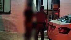 O suspeito cometeu diversas infrações ao tentar fugir da polícia, mas não obteve sucesso - Imagem: Reprodução / A Tribuna