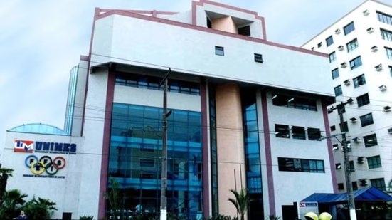 Universidade Metropolitana de Santos (Unimes) reconheceu 480 diplomas emitidos pela FICS, instituição paraguaia investigada por suspeitas de fraude e falsificação de documentos - Imagem: Arquivo