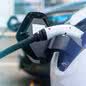 Viagem ao litoral de SP ganhará posto ultrarrápido para carros elétricos; saiba local - Imagem: Reprodução/Freepik