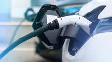 Viagem ao litoral de SP ganhará posto ultrarrápido para carros elétricos; saiba local - Imagem: Reprodução/Freepik