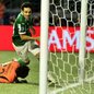 Veiga marca o terceiro gol para o Palmeiras - Foto: Marcos Ribolli