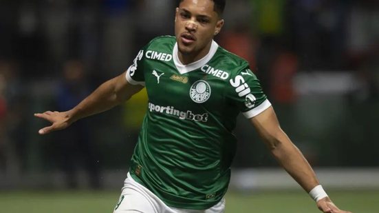 Vitor Roque foi decisivo no clássico entre Palmeiras x Santos pelo Brasileirão - Foto: Anderson Romao/AGIF