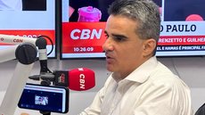 Ferraz explica como a gestão eficiente e a participação da população contribuem para o sucesso econômico de Santos - Foto: Rádio CBN Santos