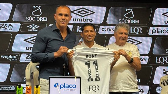 O atacante Rony chega ao Santos com contrato de três anos - Foto: CBN Santos