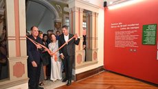 A exposição convida visitantes a explorar a rica trajetória de Santos, berço do Brasil moderno, com entrada gratuita até 10 de maio - Foto: Prefeitura de Santos