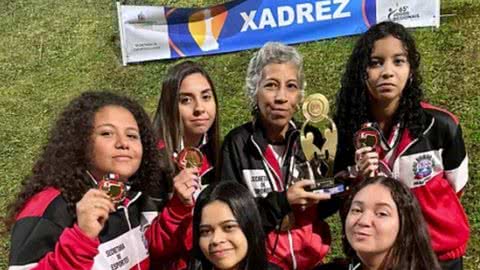 Xadrez feminino de Praia Grande ganha ouro inédito nos Jogos Regionais - Imagem: reprodução Prefeitura de Praia Grande