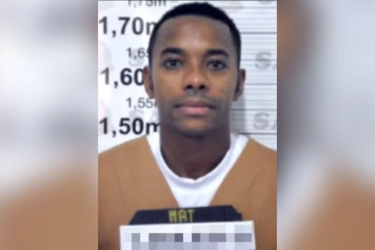 Robinho foi preso em 2024 no seu apartamento em Santos - Imagem: Reprodução