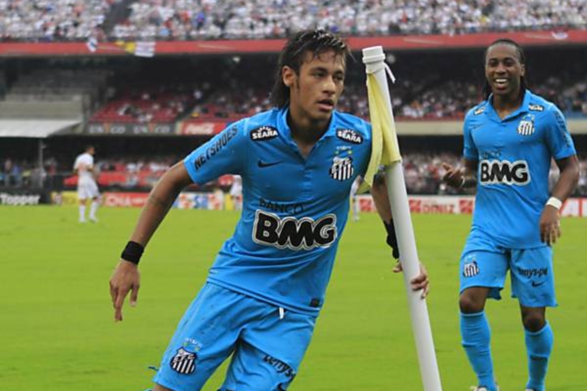 Craque faz três gols no Tricolor na semifinal do Paulista - Foto: Nacho Doce / Reuters
