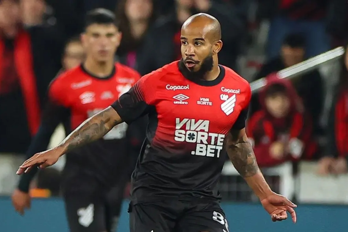 Patrick esteve no Furacão no acesso - Foto: Foto: José Tramontin/Athletico