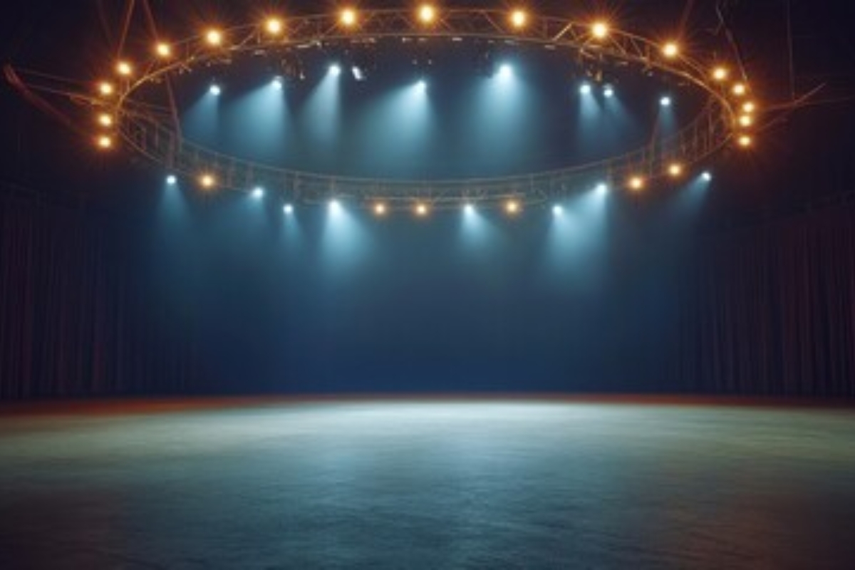 Picadeiro vazio: o espetáculo continua, mesmo quando a cena termina