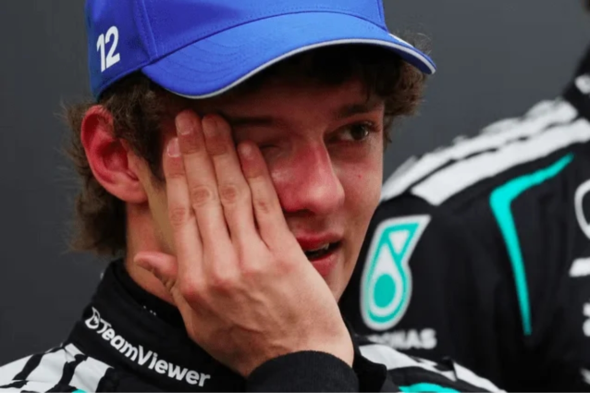 Kimi Antonelli se emociona com vitória no GP da China - Foto: Go Nakamura/Reuters