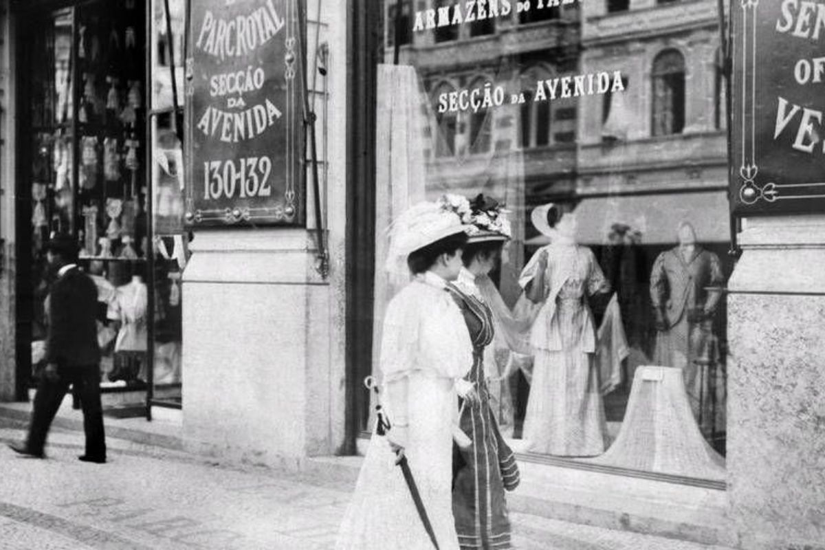 Parc Royal  - Vitrines, elegância e distinção na Belle Époque carioca